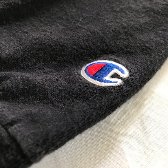 SOLD Champion University long sleeve tee shirt - Picture 2 of 5